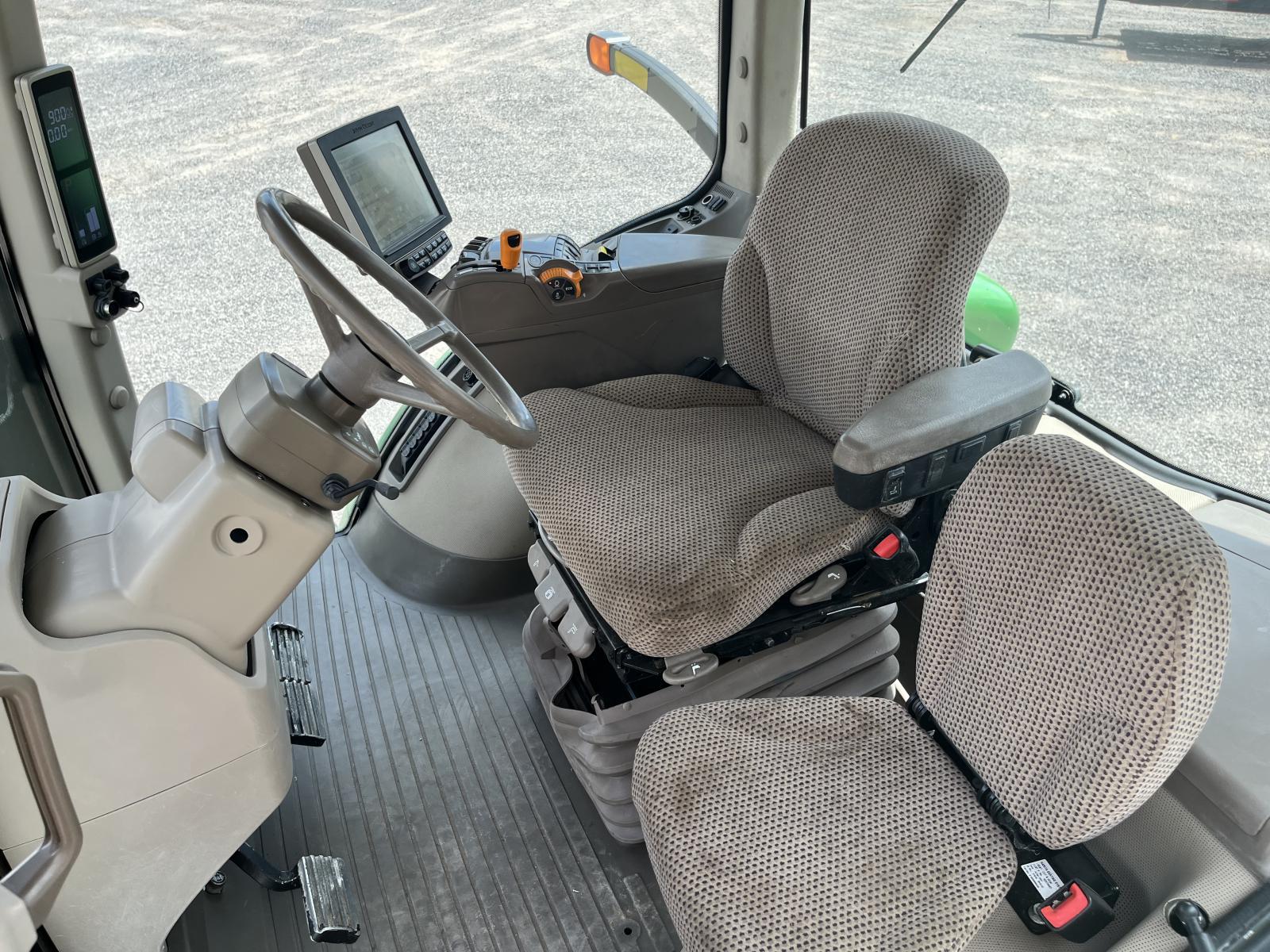 ./imagenes/INVOICE/2019/18103/JOHN DEERE 7270R (3).JPG